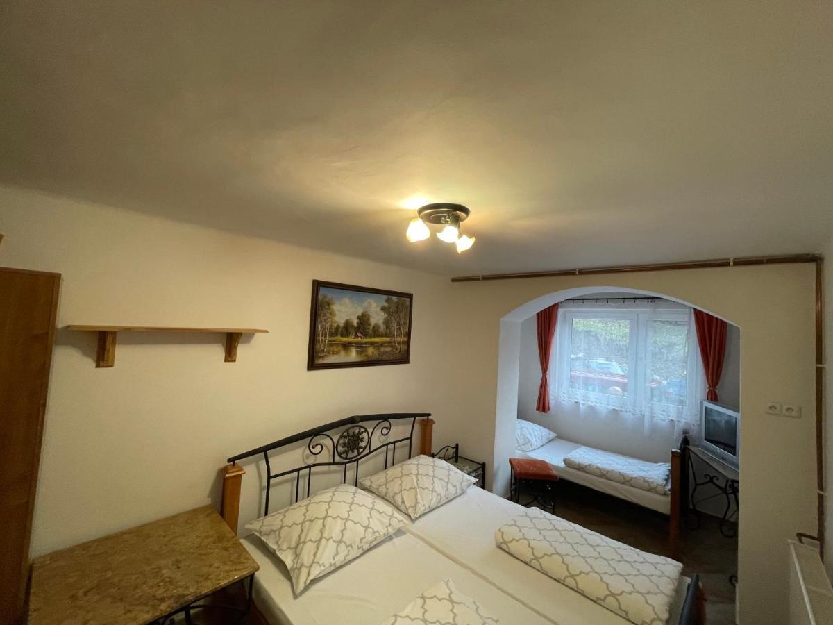 Chata Korenný vrch Pezinská Baba Pezinok Exterior foto