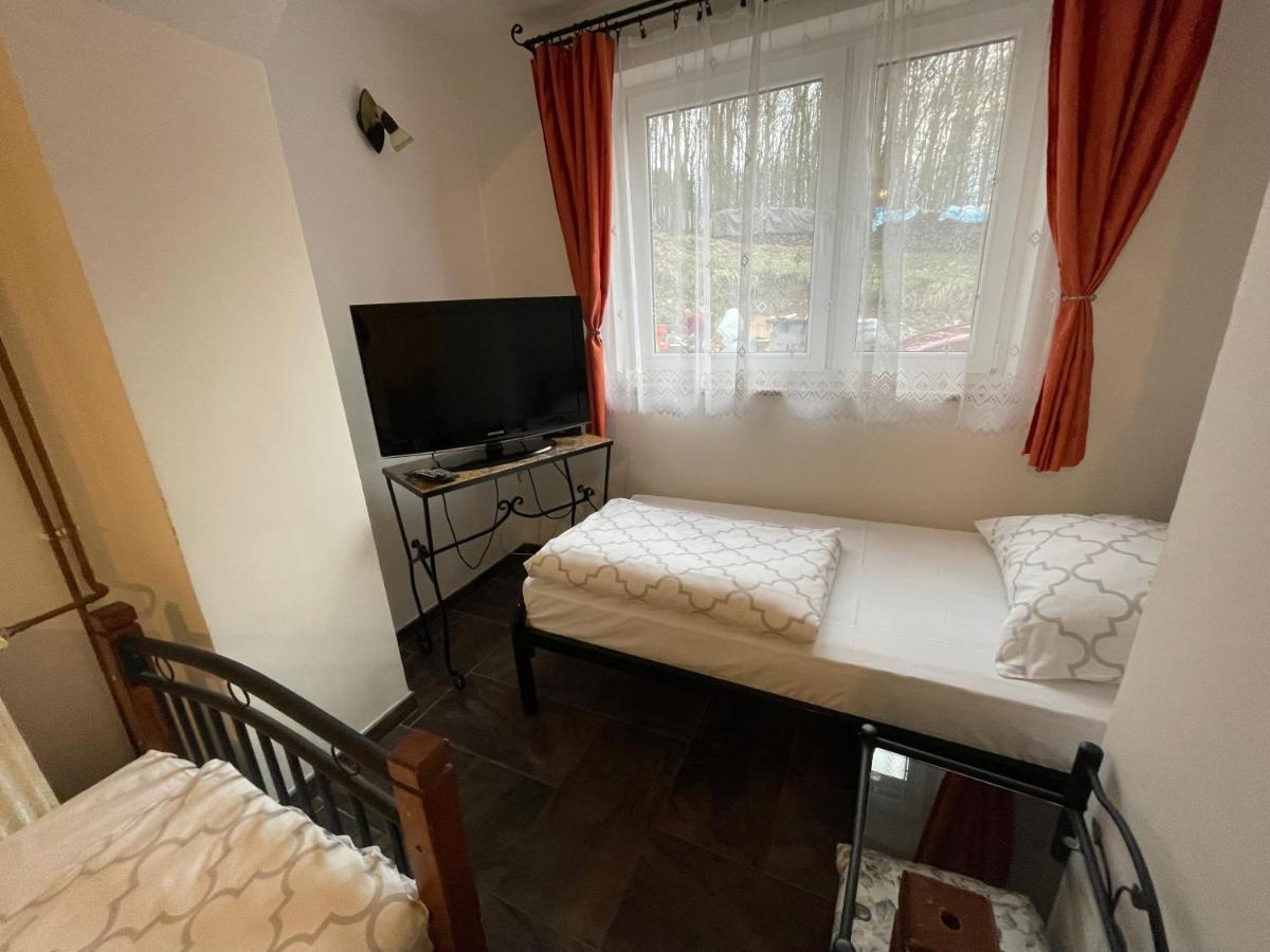 Chata Korenný vrch Pezinská Baba Pezinok Exterior foto