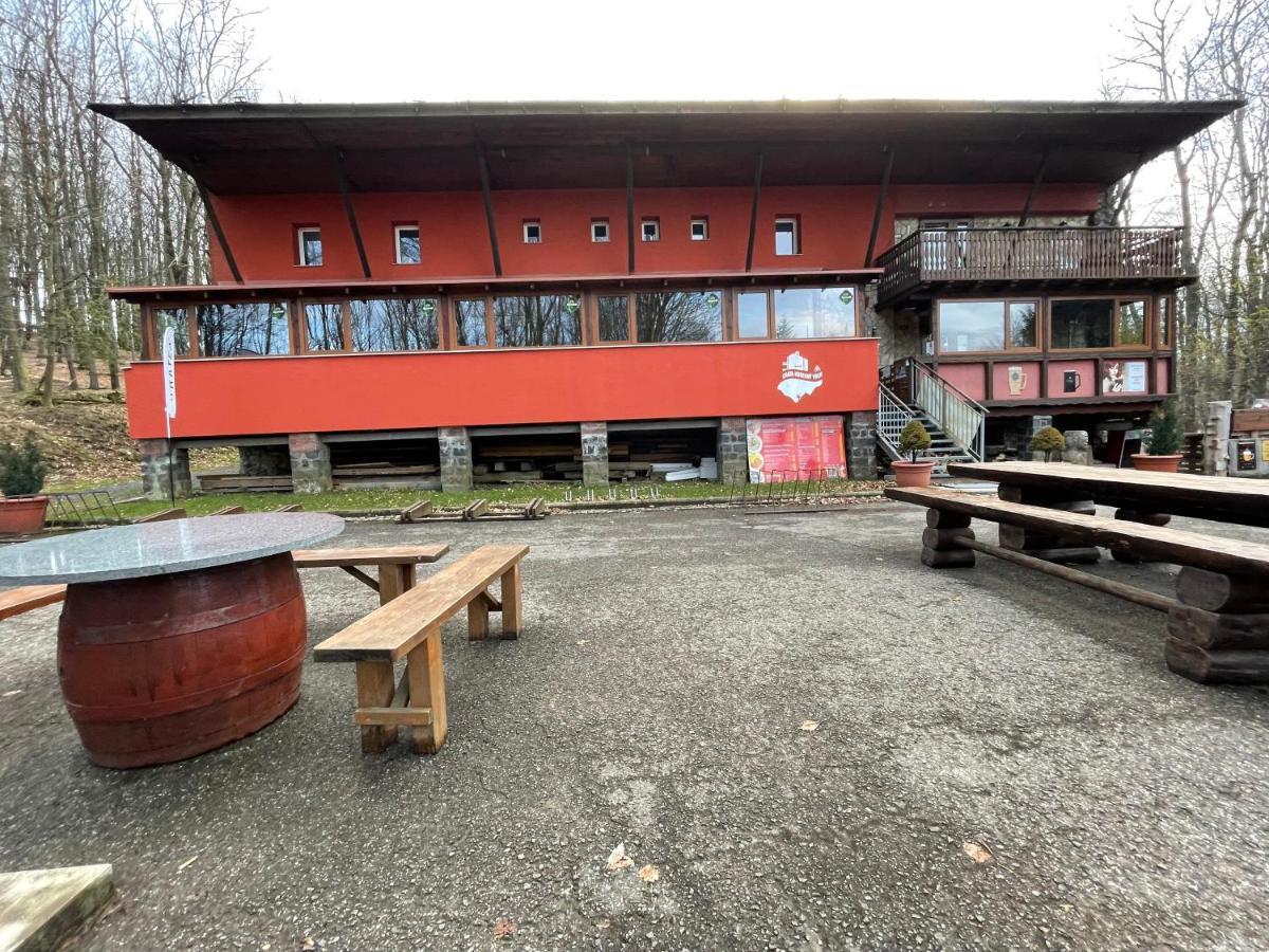 Chata Korenný vrch Pezinská Baba Pezinok Exterior foto